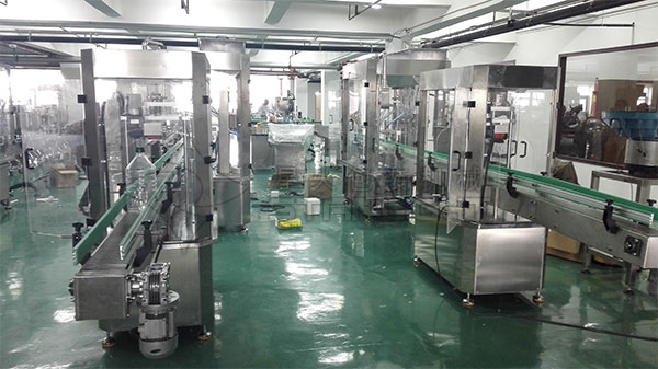 菜籽油灌裝生產線廠家設備實拍圖